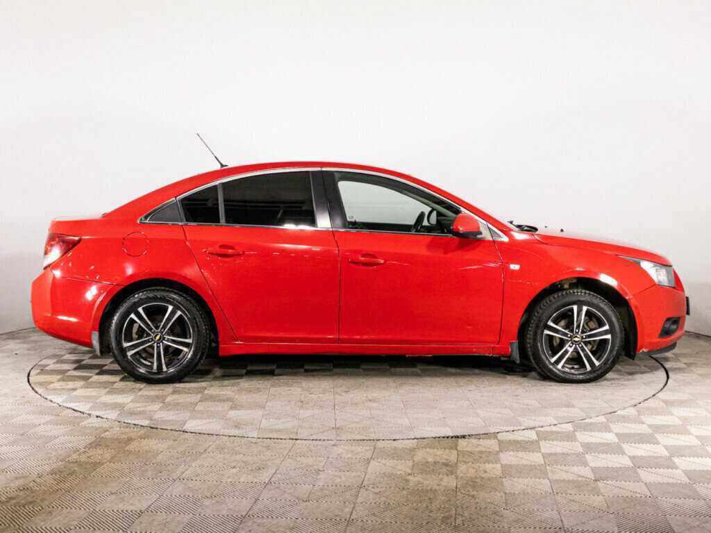 Купить Chevrolet Cruze с пробегом. Фото: #3