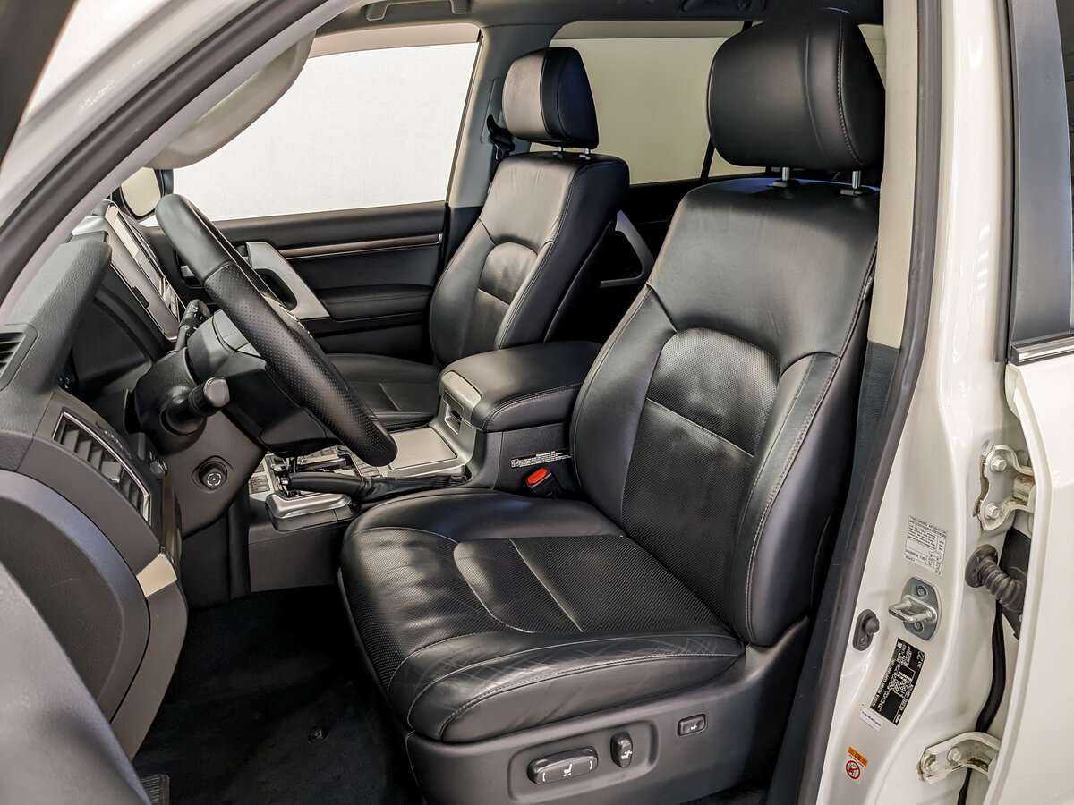 Купить Toyota Land Cruiser с пробегом. Фото: #13
