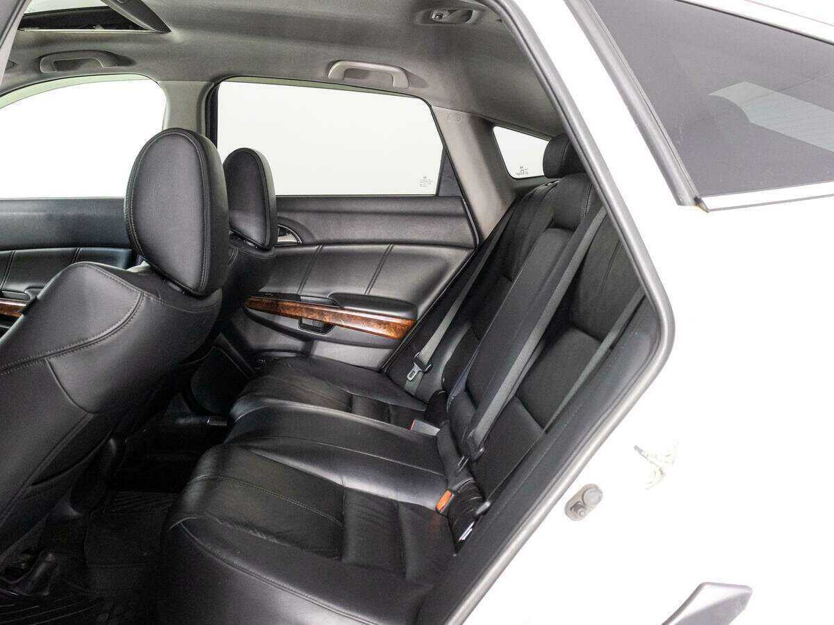 Купить Honda Crosstour с пробегом. Фото: #7
