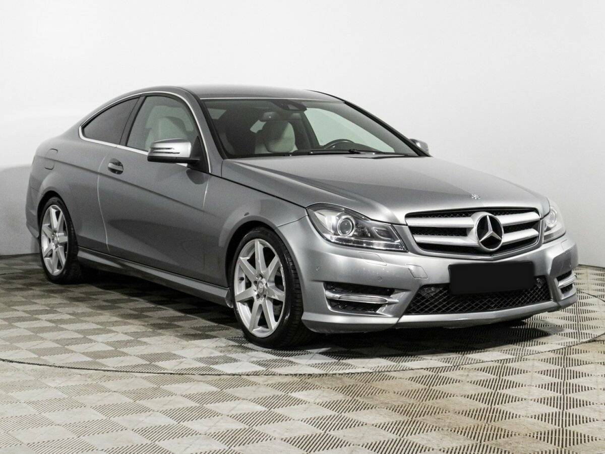 Купить Mercedes-Benz C-Класс с пробегом. Фото: #2