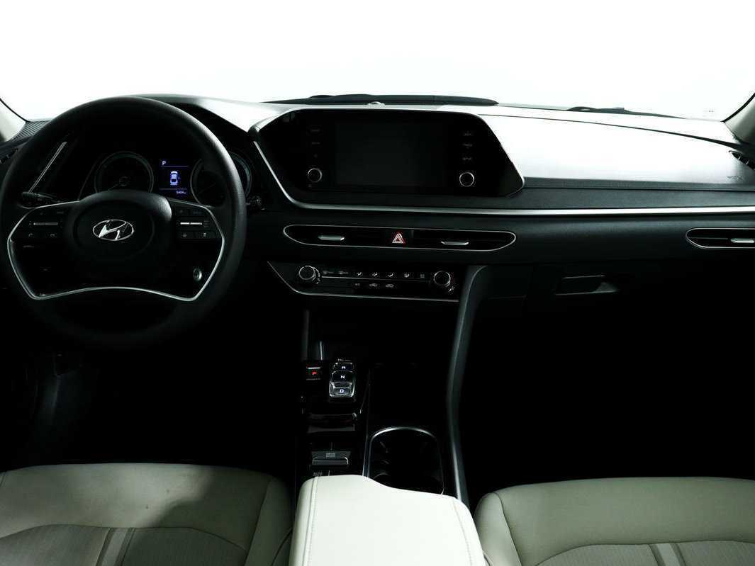 Купить Hyundai Sonata с пробегом. Фото: #10
