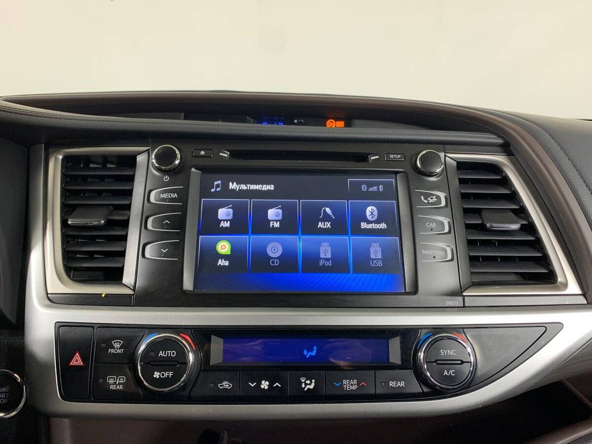 Купить Toyota Highlander с пробегом. Фото: #14