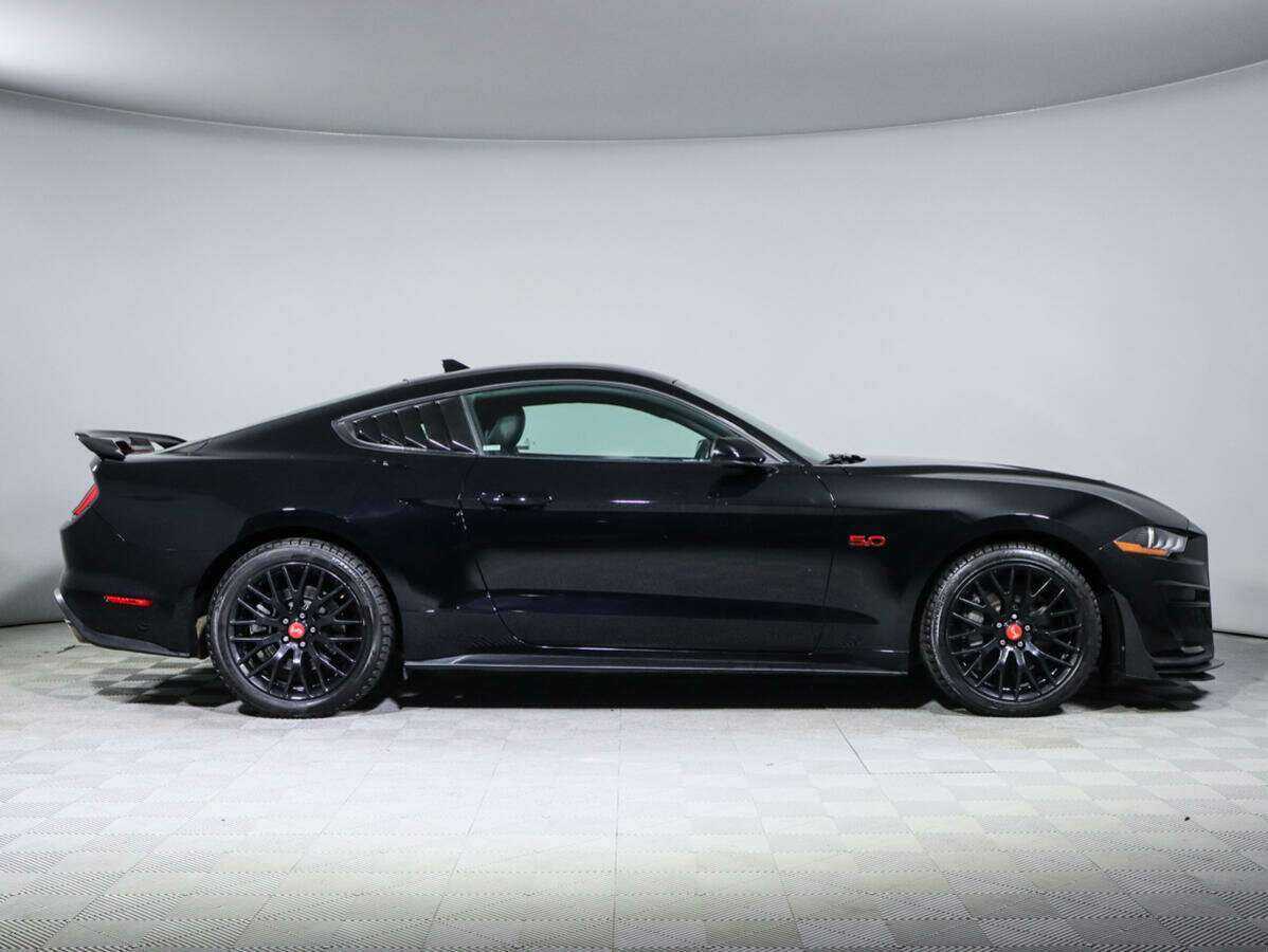 Купить Ford Mustang с пробегом. Фото: #3