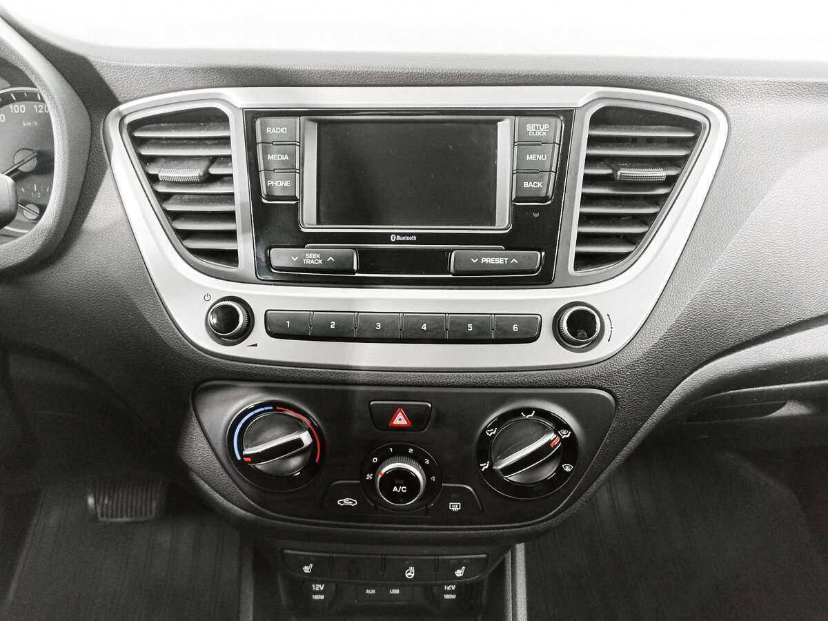 Купить Hyundai Solaris с пробегом. Фото: #14