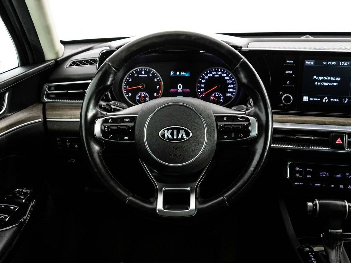 Купить Kia K5 с пробегом. Фото: #9