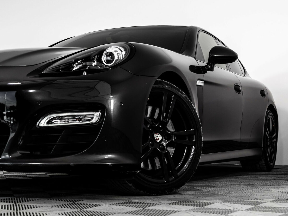 Купить Porsche Panamera с пробегом. Фото: #1