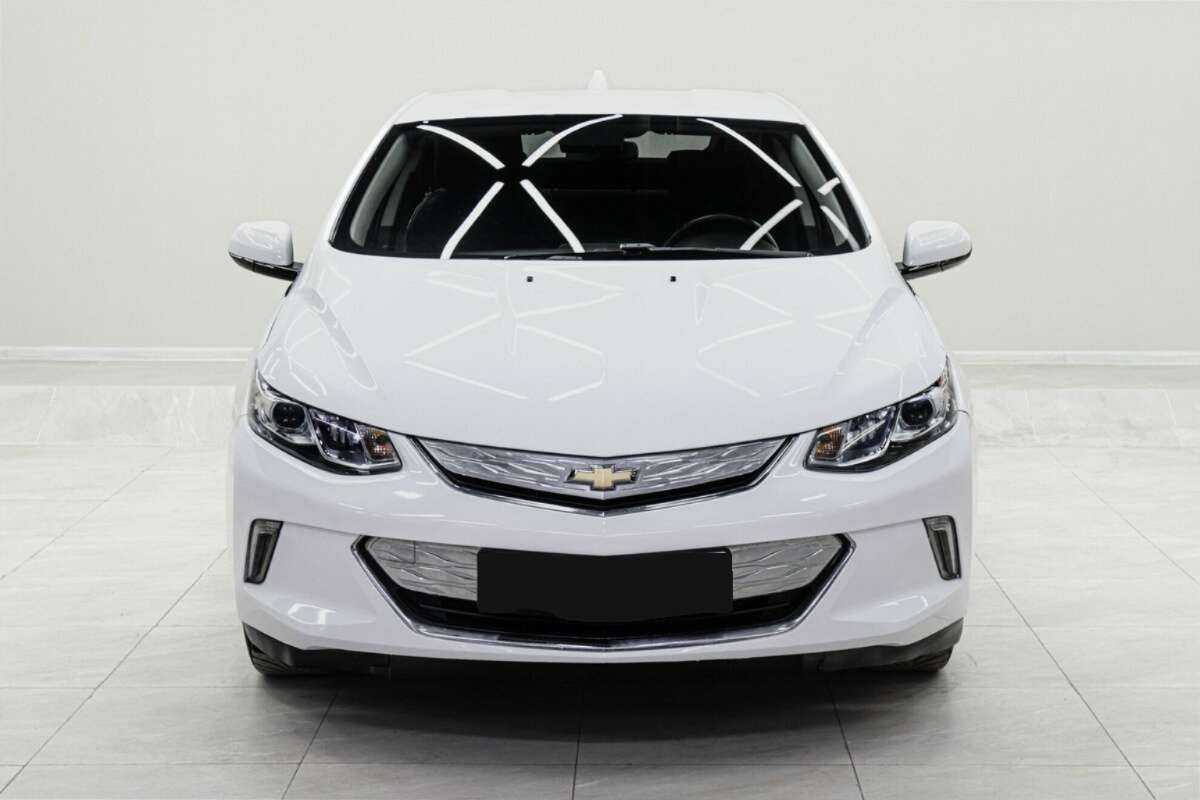 Купить Chevrolet Volt с пробегом. Фото: #1