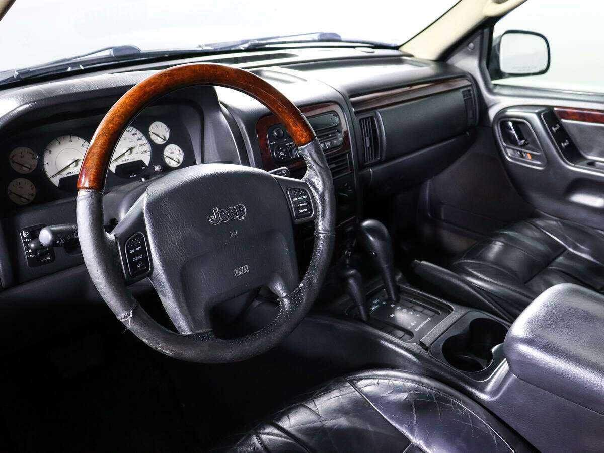 Купить Jeep Grand Cherokee с пробегом. Фото: #12