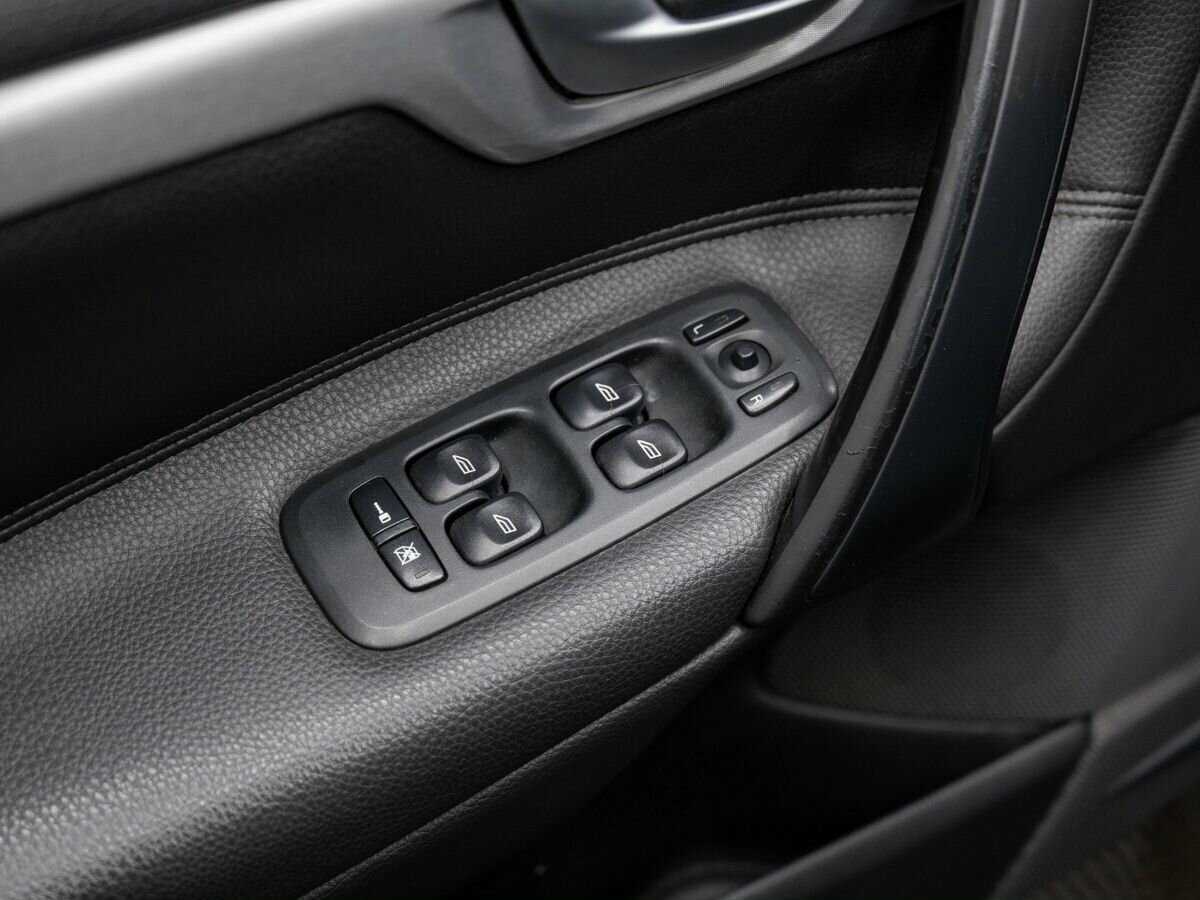 Купить Volvo S60 с пробегом. Фото: #14