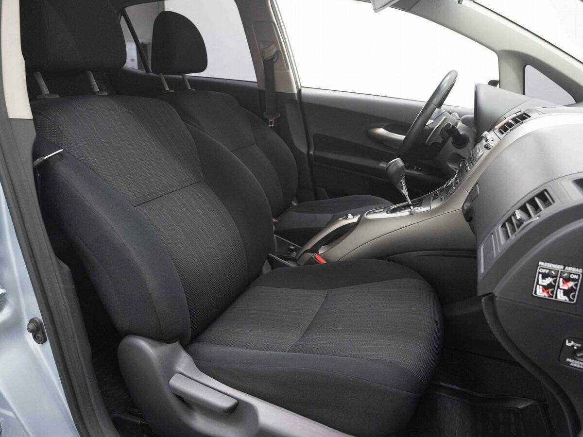 Купить Toyota Auris с пробегом. Фото: #12