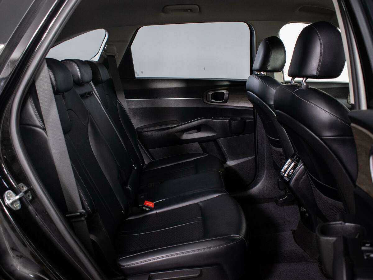 Купить Kia Sorento с пробегом. Фото: #7