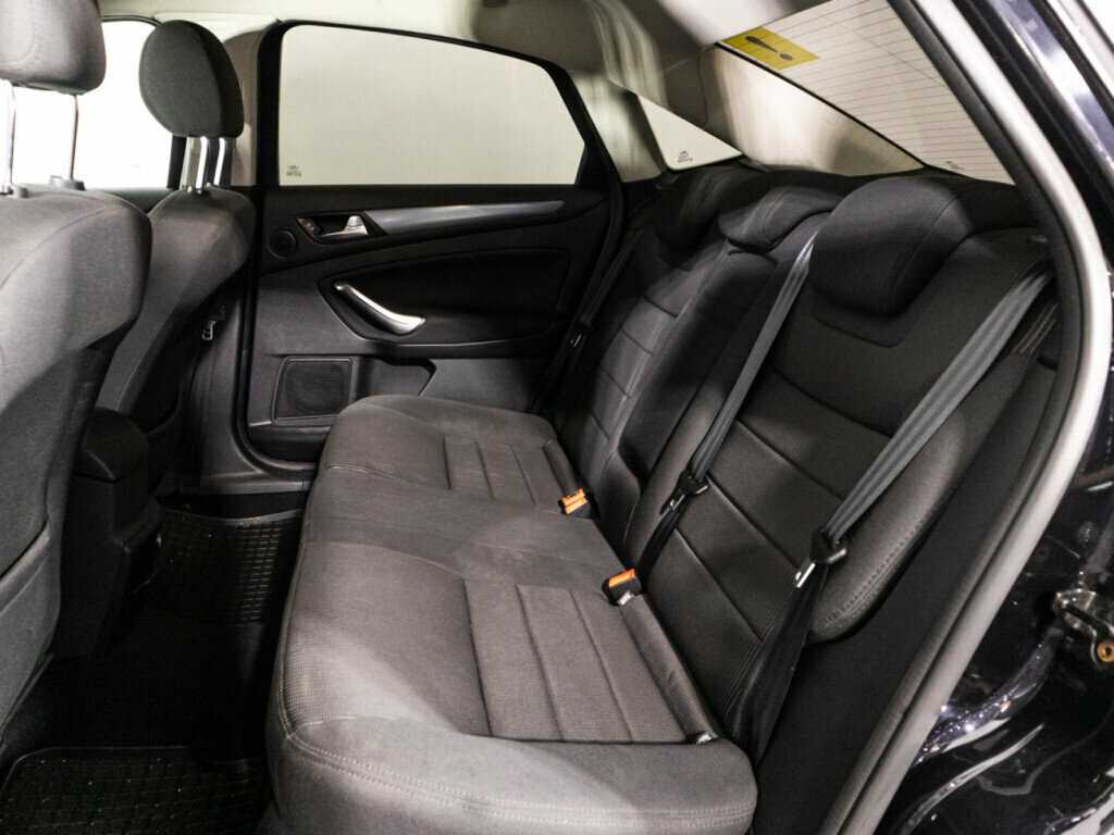 Купить Ford Mondeo с пробегом. Фото: #9
