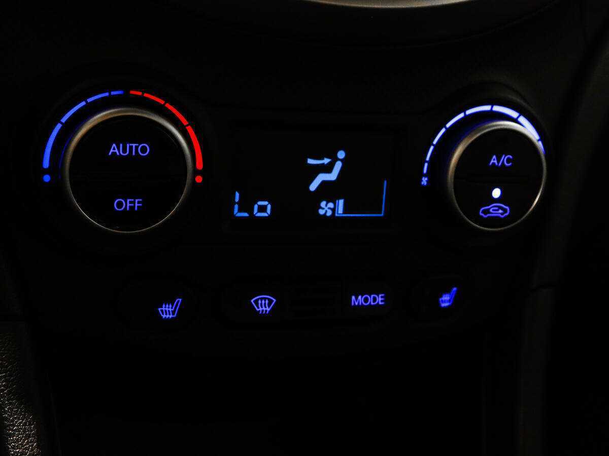 Купить Hyundai Solaris с пробегом. Фото: #11