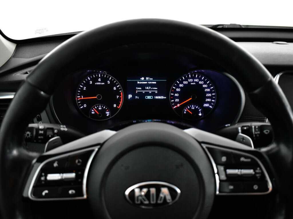 Купить Kia Optima с пробегом. Фото: #10