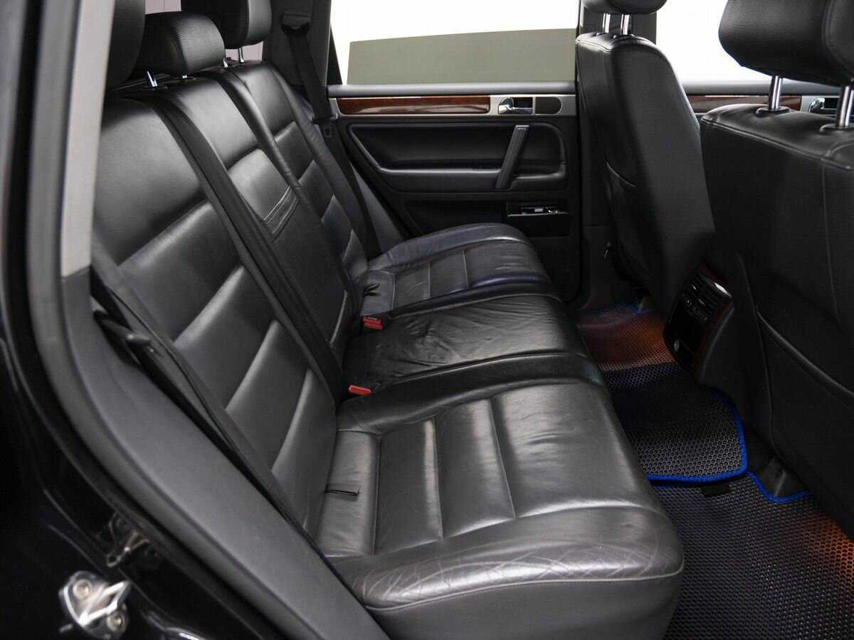 Купить Volkswagen Touareg с пробегом. Фото: #8