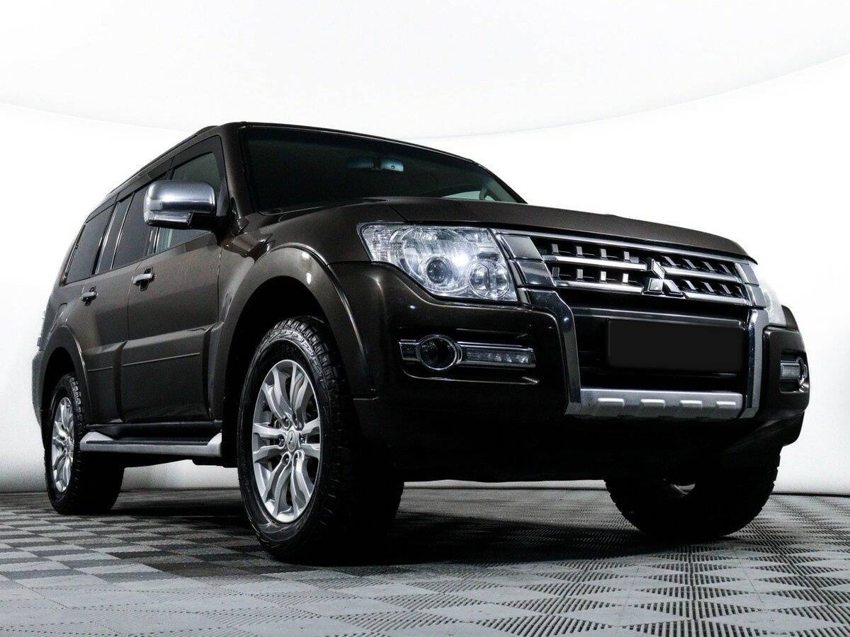Купить Mitsubishi Pajero с пробегом. Фото: #14