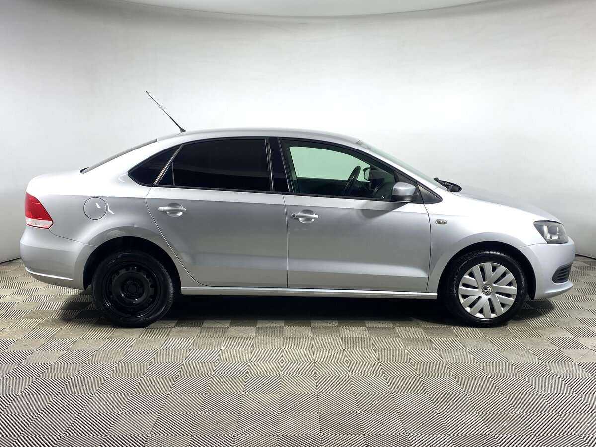 Купить Volkswagen Polo с пробегом. Фото: #3