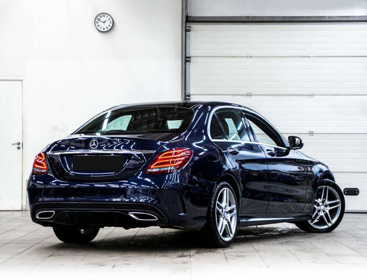 Купить Mercedes-Benz C-Класс с пробегом. Фото: #2