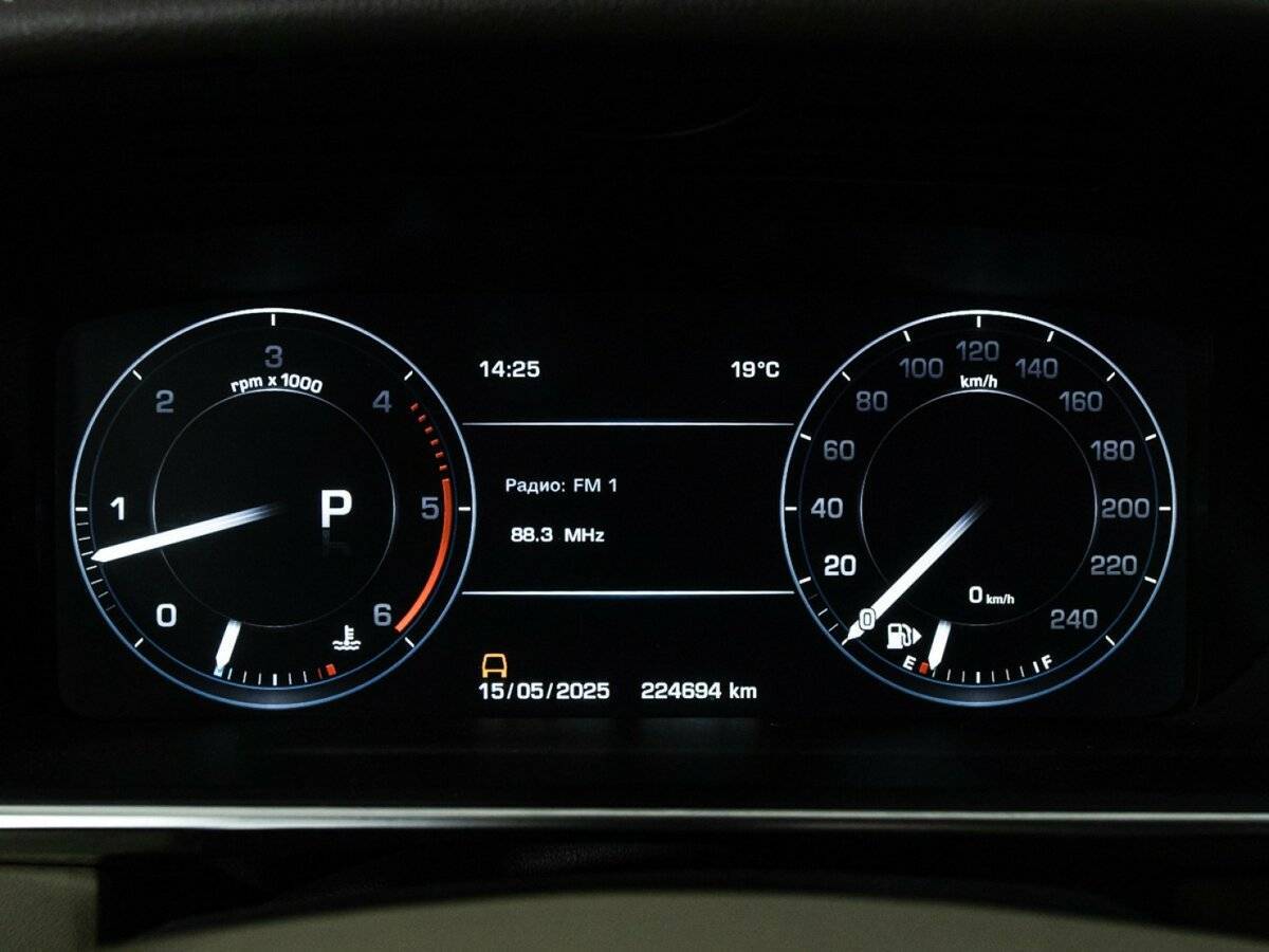 Купить Land Rover Range Rover с пробегом. Фото: #11