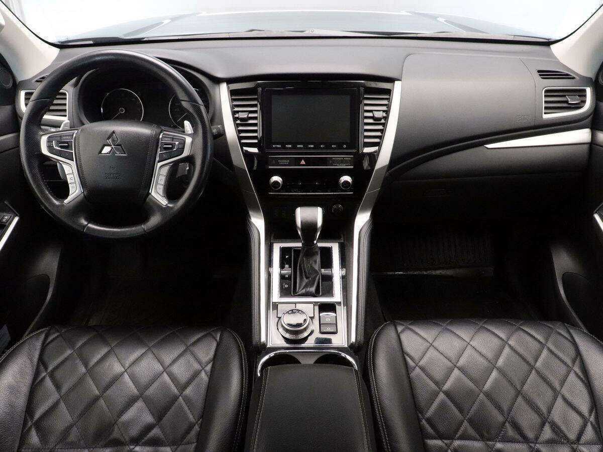 Купить Mitsubishi Pajero Sport с пробегом. Фото: #7