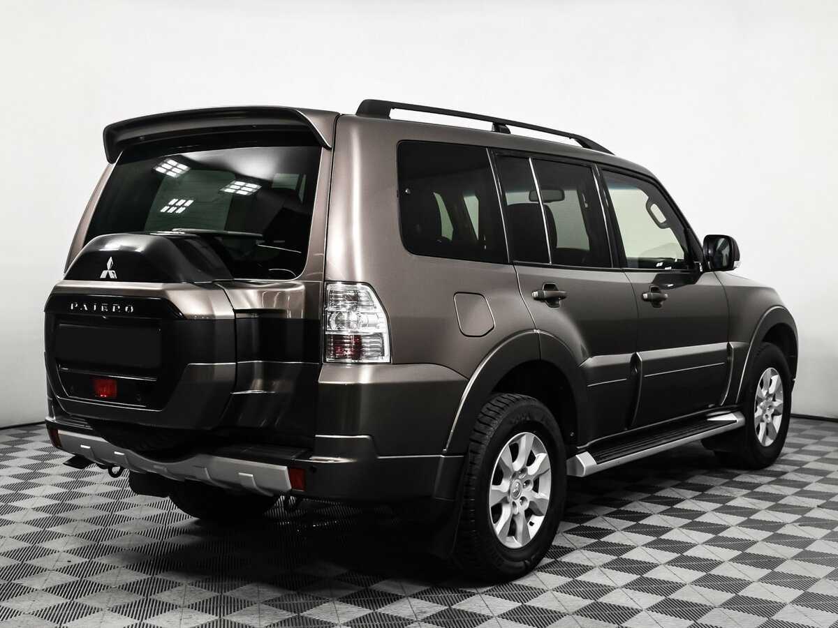 Купить Mitsubishi Pajero с пробегом. Фото: #4
