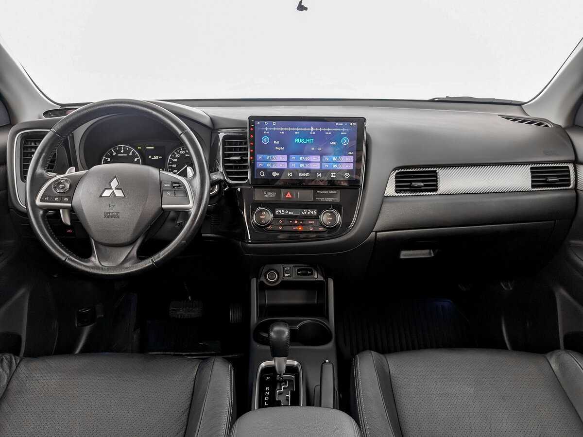Купить Mitsubishi Outlander с пробегом. Фото: #11