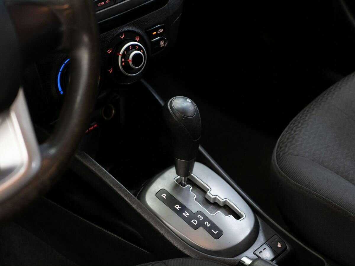 Купить Kia Rio с пробегом. Фото: #9