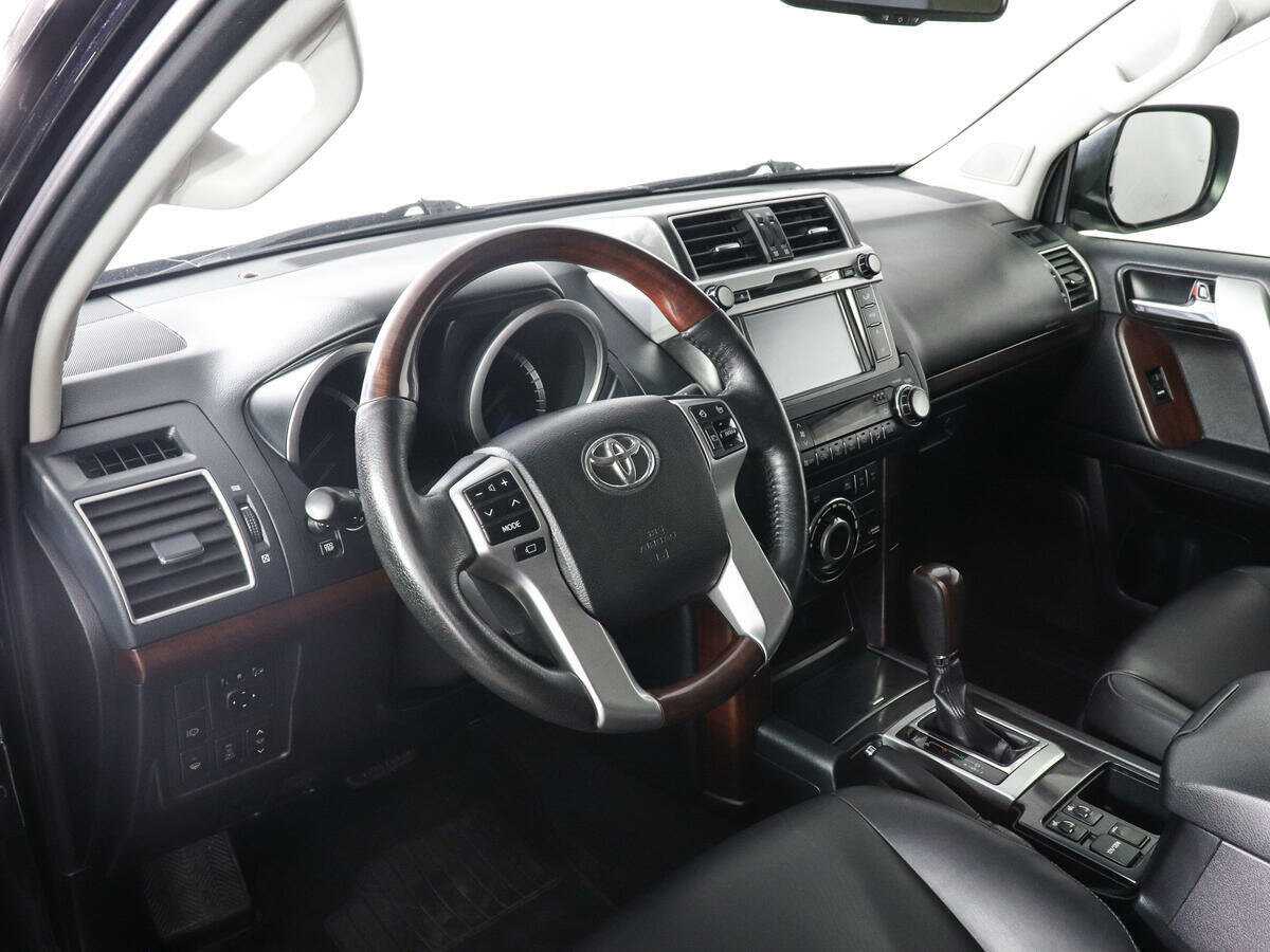 Купить Toyota Land Cruiser Prado с пробегом. Фото: #8