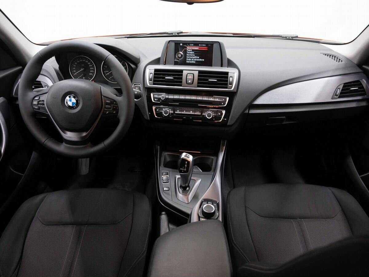 Купить BMW 1 серии с пробегом. Фото: #12