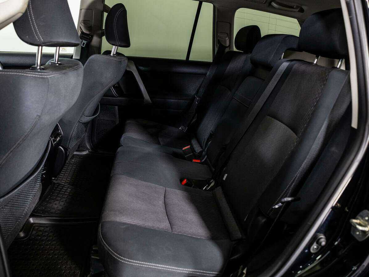 Купить Toyota Land Cruiser Prado с пробегом. Фото: #7