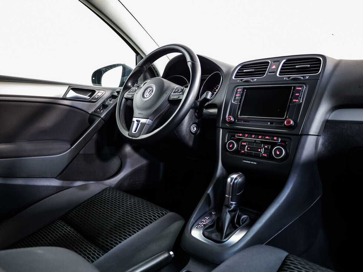 Купить Volkswagen Golf с пробегом. Фото: #7