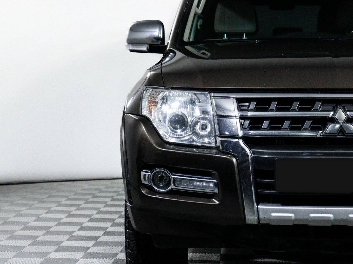 Купить Mitsubishi Pajero с пробегом. Фото: #13