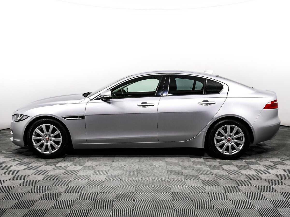 Купить Jaguar XE с пробегом. Фото: #7