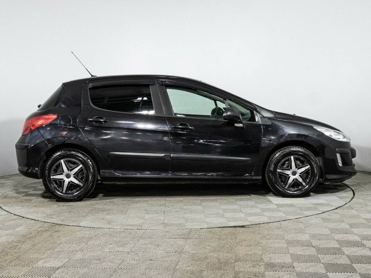 Купить Peugeot 308 с пробегом. Фото: #3