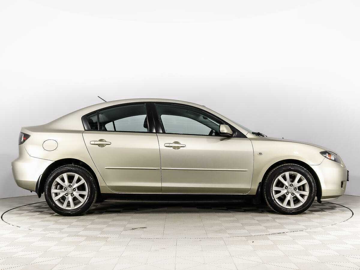 Купить Mazda 3 с пробегом. Фото: #3