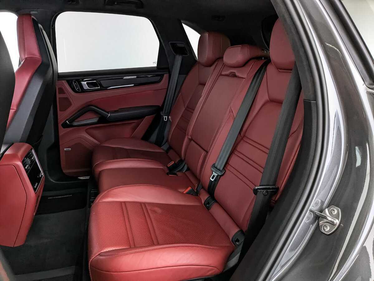 Купить Porsche Cayenne с пробегом. Фото: #13