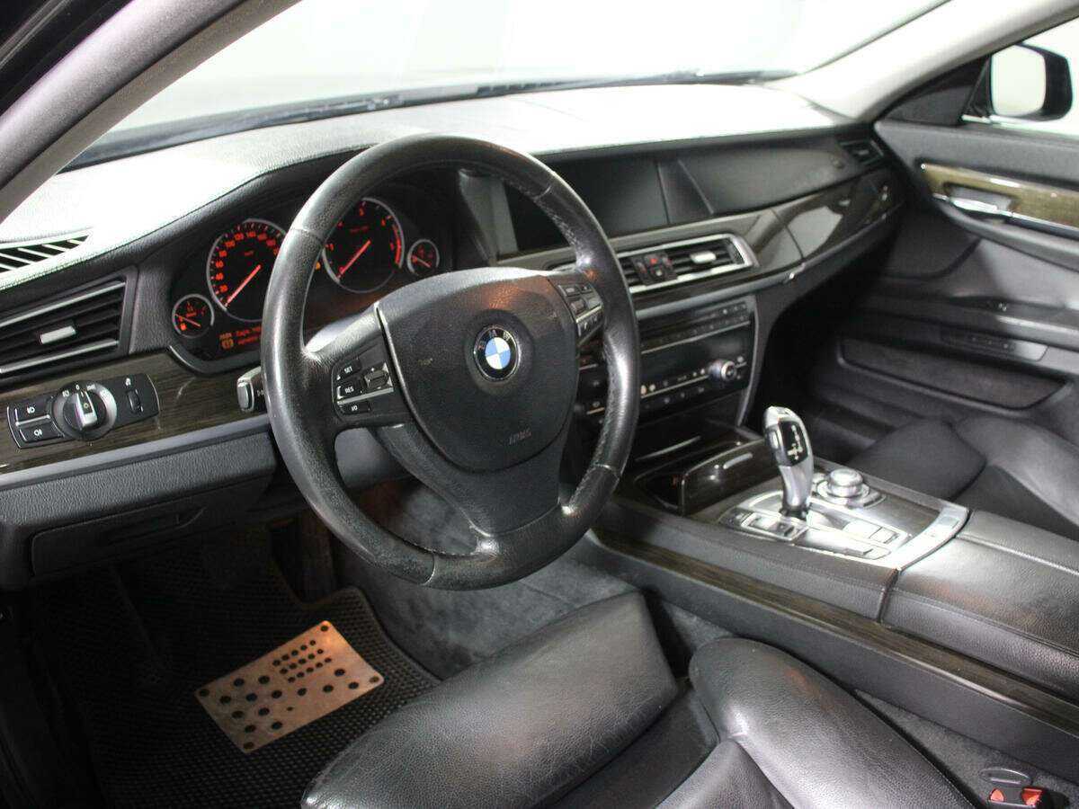 Купить BMW 7 серии с пробегом. Фото: #13