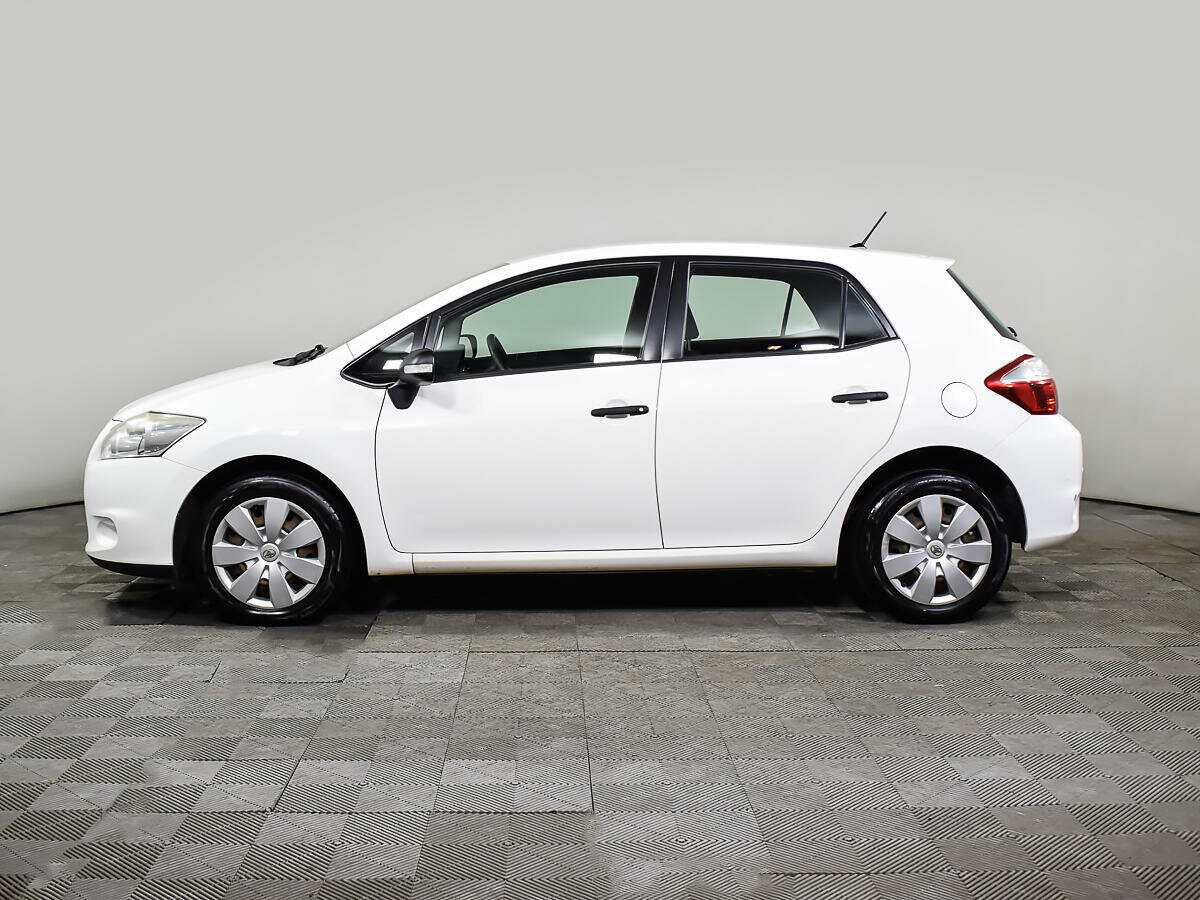 Купить Toyota Auris с пробегом. Фото: #6