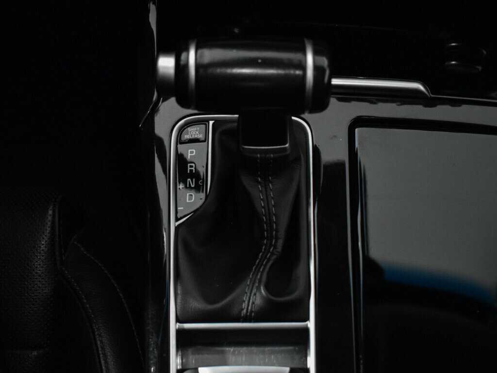 Купить Kia Stinger с пробегом. Фото: #8