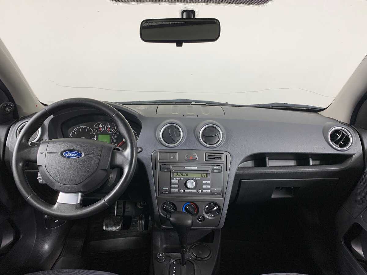 Купить Ford Fusion с пробегом. Фото: #9