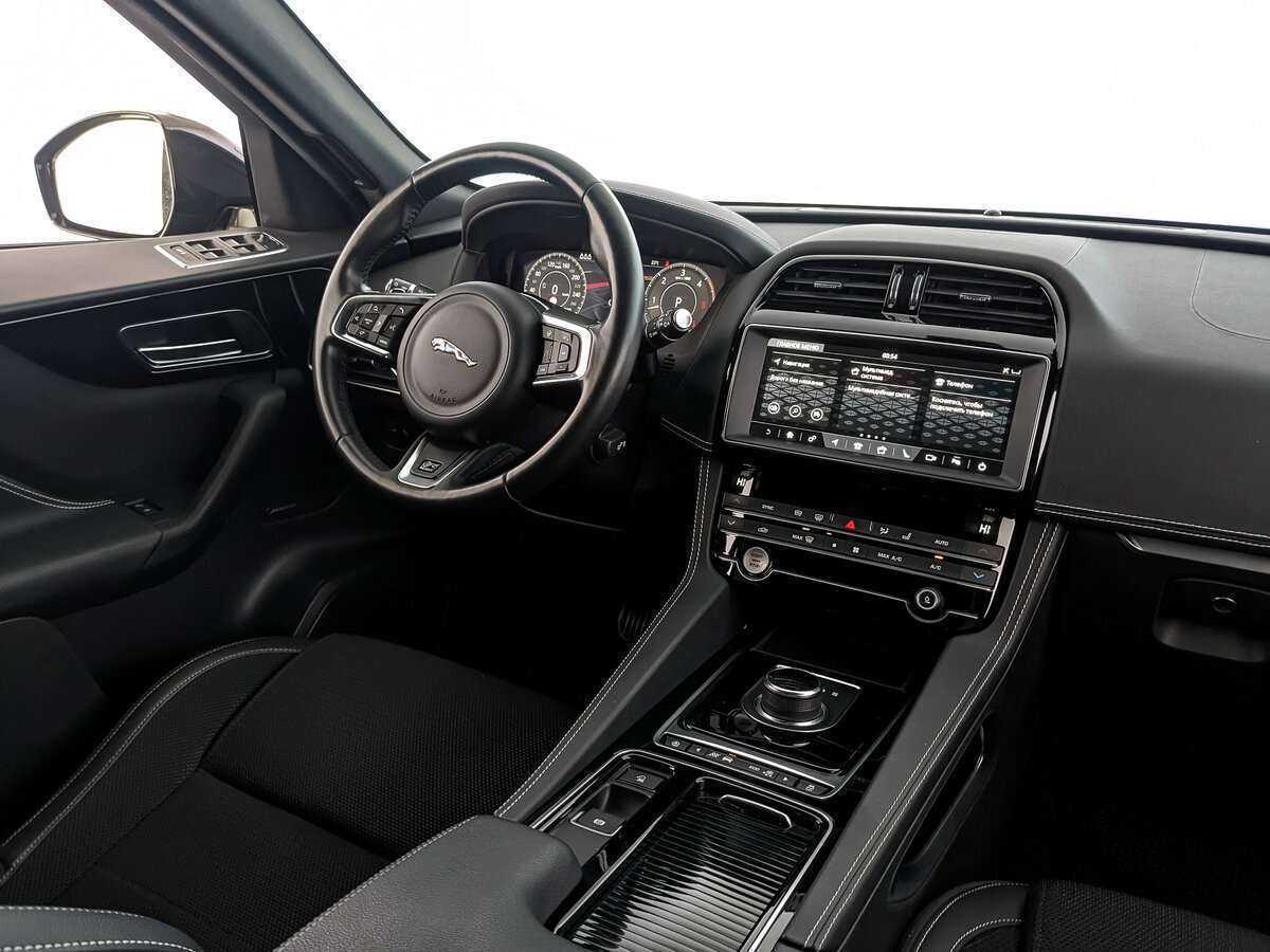 Купить Jaguar F-Pace с пробегом. Фото: #22