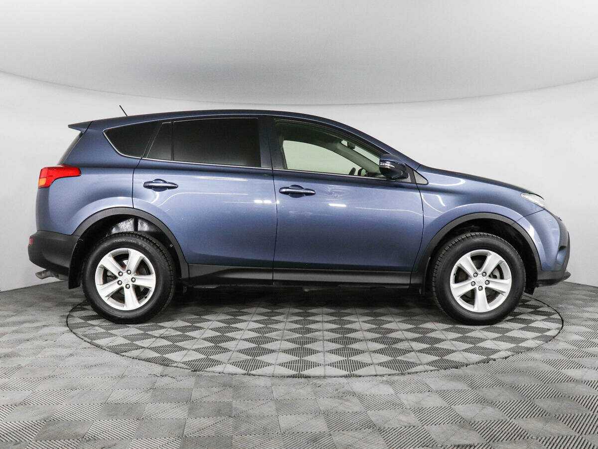 Купить Toyota RAV4 с пробегом. Фото: #3