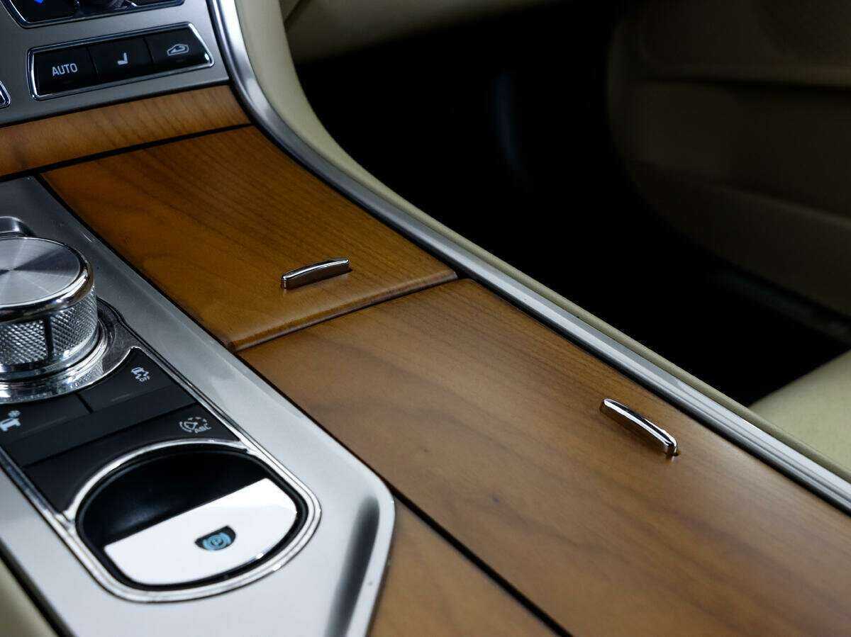 Купить Jaguar XF с пробегом. Фото: #14