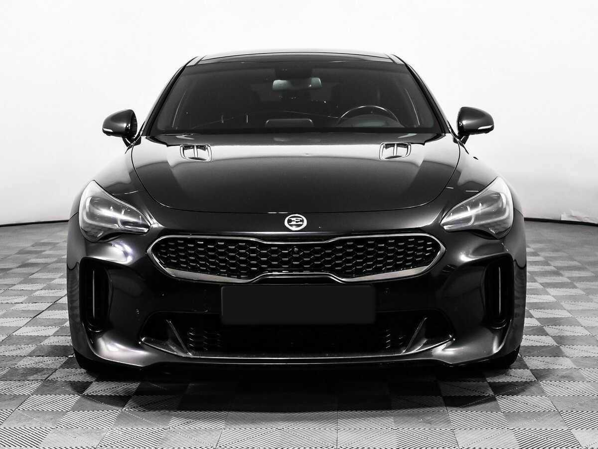 Купить Kia Stinger с пробегом. Фото: #1