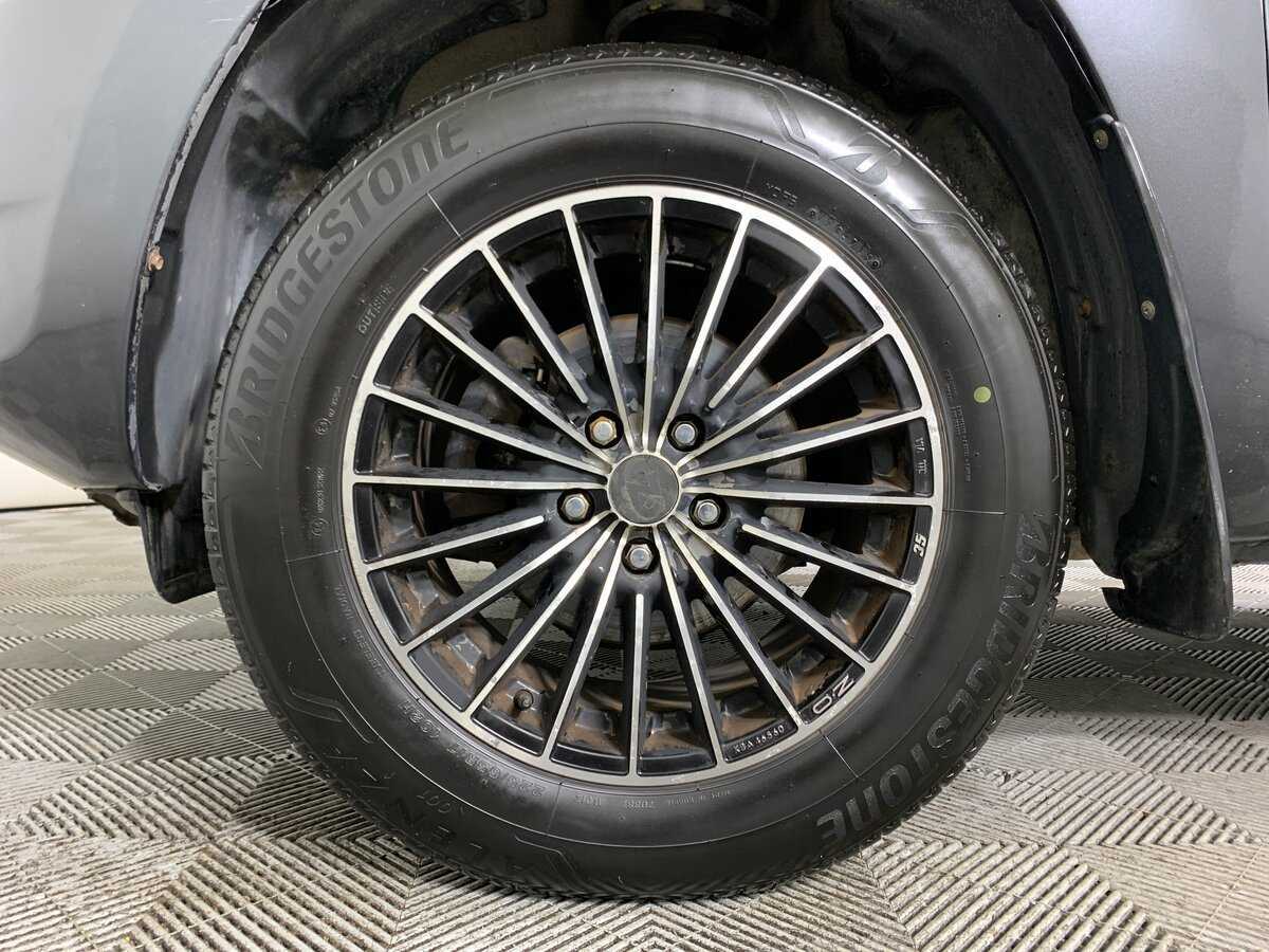 Купить Toyota RAV4 с пробегом. Фото: #8