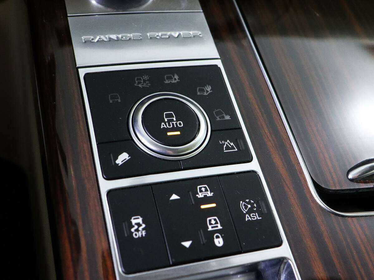 Купить Land Rover Range Rover с пробегом. Фото: #14