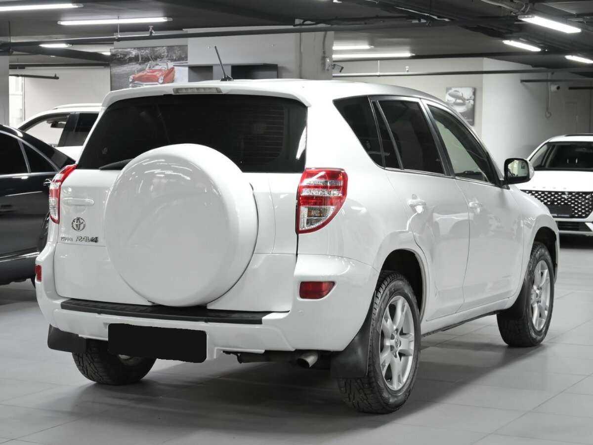 Купить Toyota RAV4 с пробегом. Фото: #1