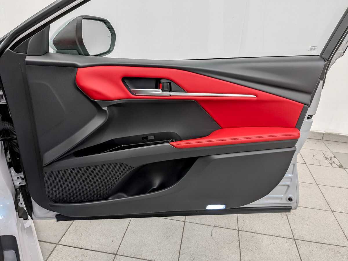 Купить Toyota Camry с пробегом. Фото: #22