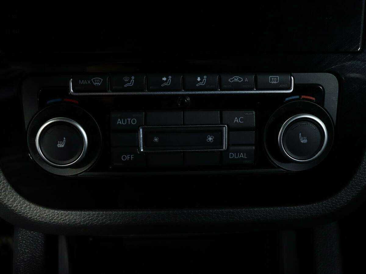 Купить Volkswagen Scirocco с пробегом. Фото: #17