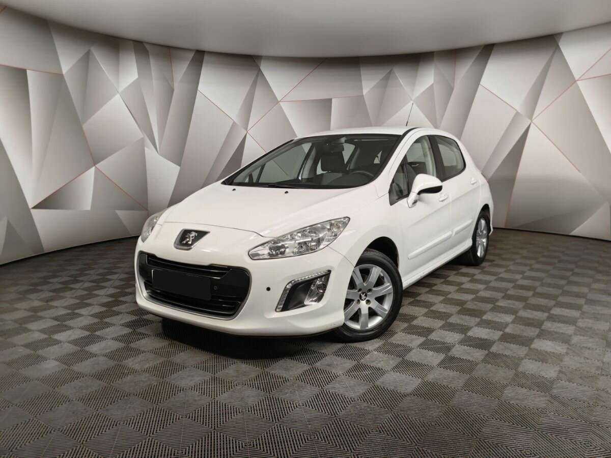 Купить Peugeot 308 с пробегом. Посмотреть фото